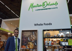 Timothy Brakman vertelt dat het bio-aanbod bij Menken Orlando per categorie verschilt.  